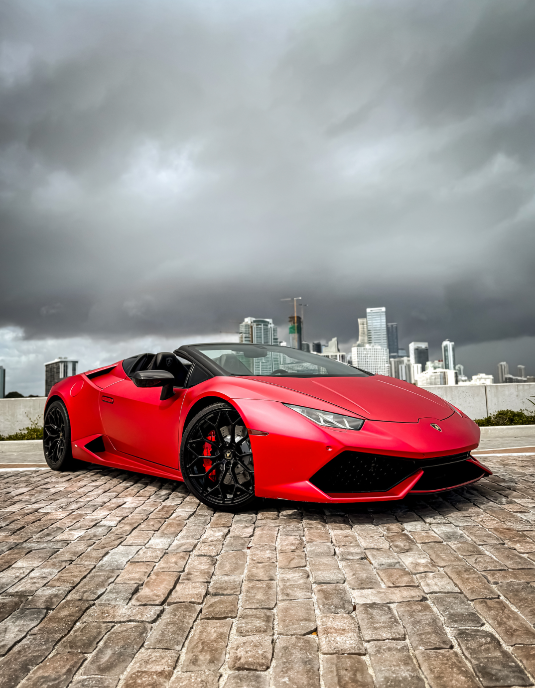 Lamborghini Huracán EVO Spyder Red / Black