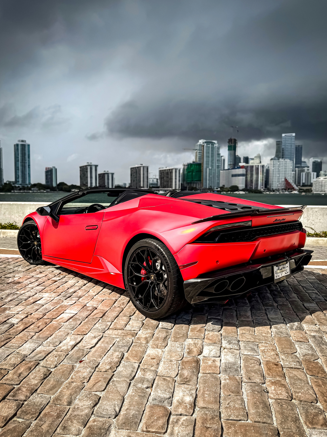 Lamborghini Huracán EVO Spyder photo