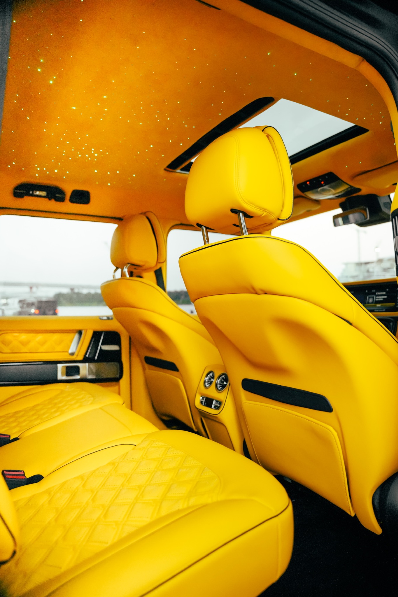 Mercedes-Benz G63 AMG photo