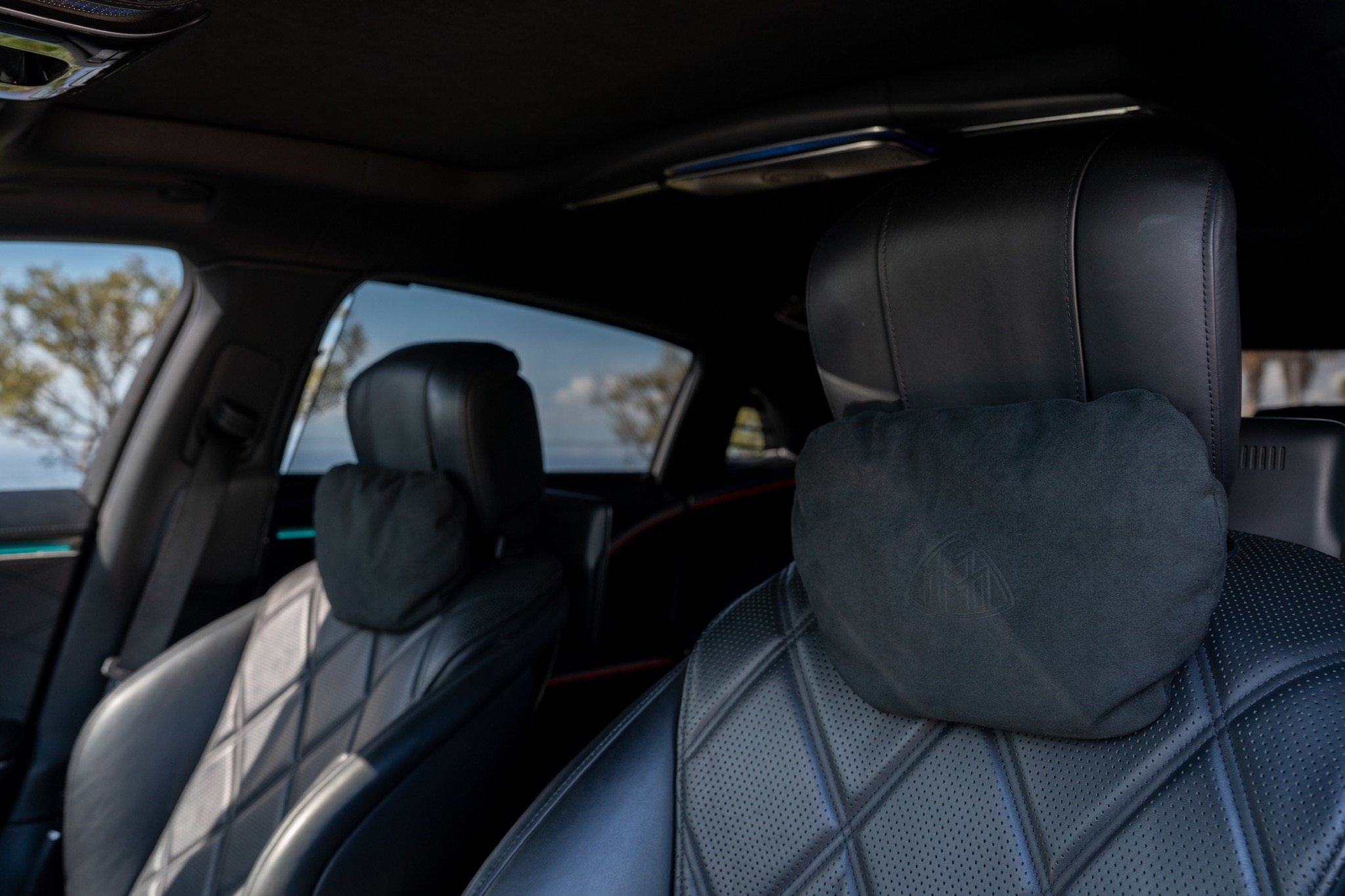 Mercedes-Maybach S580 photo